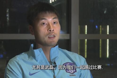T恤裤和舞蹈教室