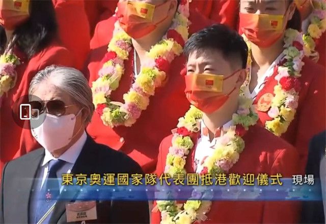 美女扒开尿口给我看