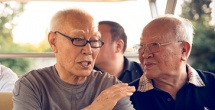 欧美亚洲国产另类在线观看